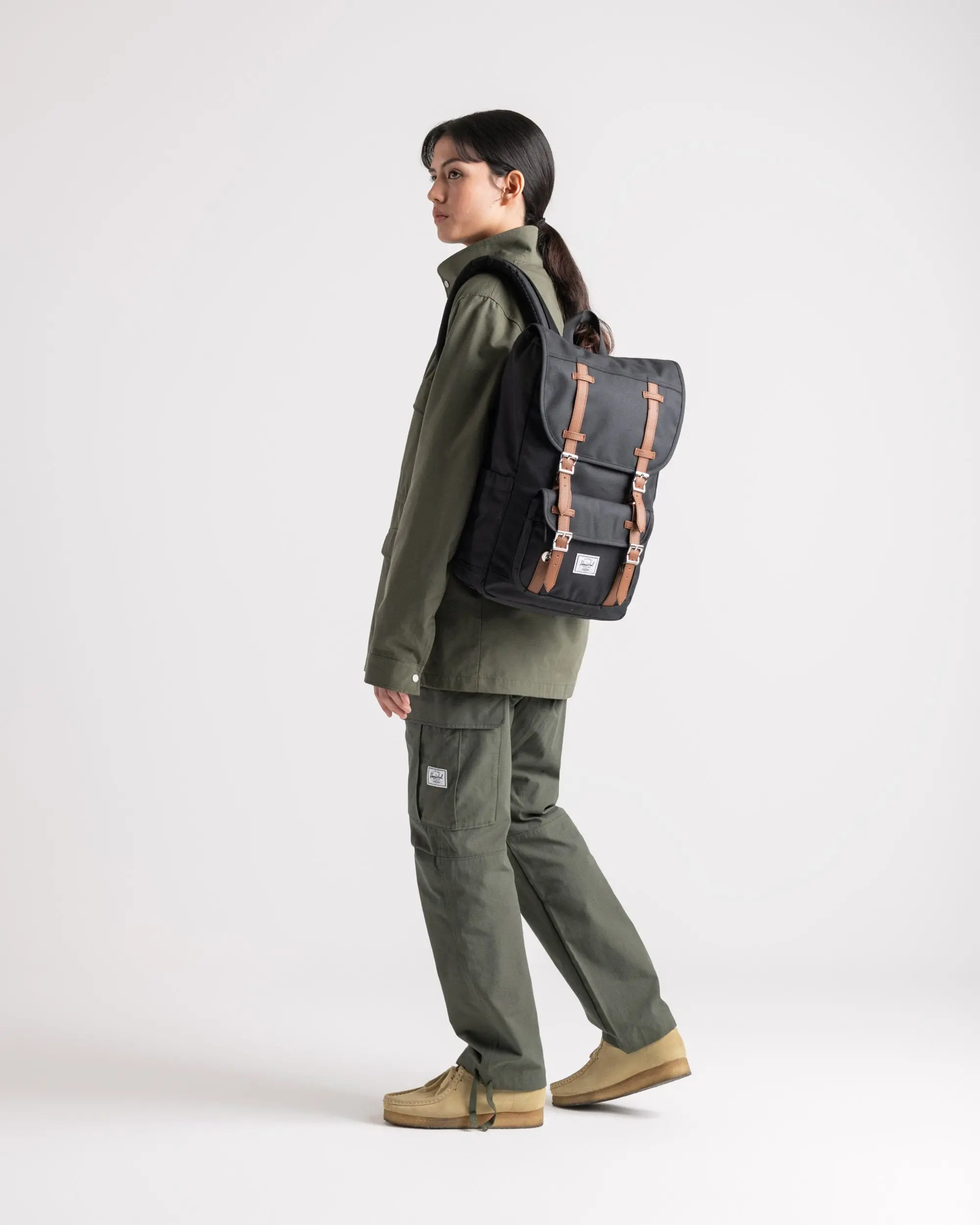 Little America Backpack Mid-Volume 21L | Herschel Supply Co.